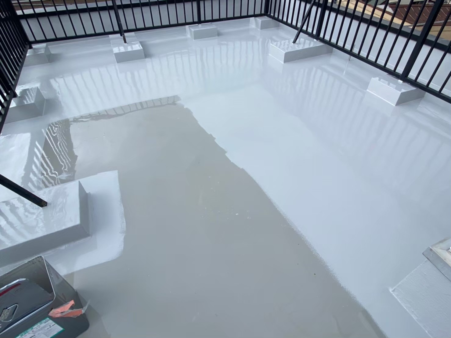 東京都豊島区　屋上防水塗装工事